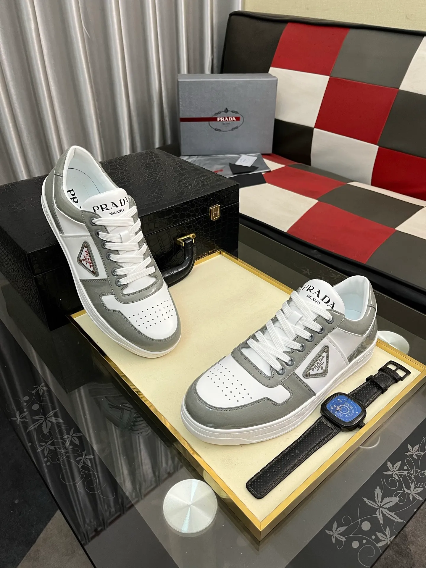 Men's shoes 💰560⌚️⌚️【PRADA】Prada - high-end quality original order 🔍🔍🔍 casual sports shoes - upper: 🔝 Nappa calfskin, brand high satin hollow canvas, shoe body sewn brand metal fasteners, tongue injection molded brand logo - lining: water-dyed cowhide - outsole: ultra-light TPU foam rubber; two-color molded outsole -Ultra-high quality control and fine workmanship: highlighted (high-end, extravagance, and class) -Size: 38-444️⃣colors available